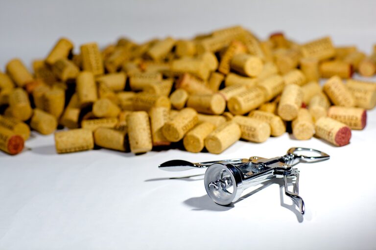 corks, corkscrew, screw-640362.jpg